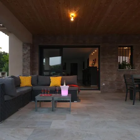 Standing Piscine Chauffée Privée Villa Sainte-Lucie de Porto-Vecchio