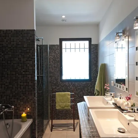 别墅 Standing Piscine Chauffee Privee 圣塔露西港口