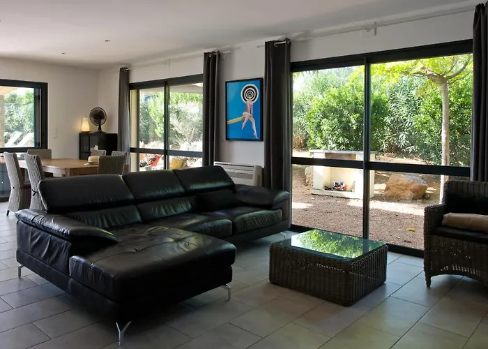 Standing Piscine Chauffée Privée Villa